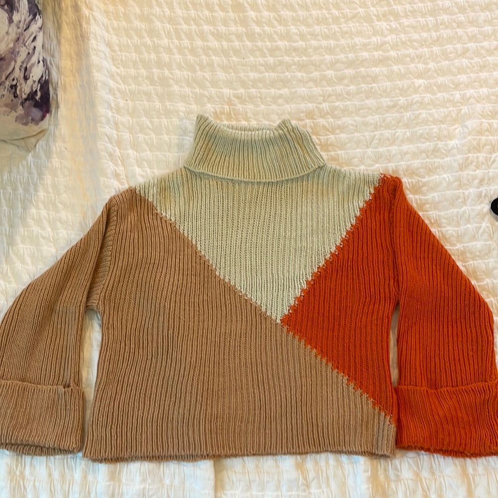 Colorblock Turtleneck sweater